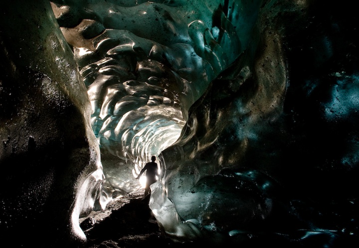 A l'intérieur d'un glacier (photo Eric Guth)